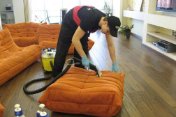 Химчистка диванов